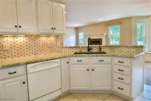8121 Hitchcock Rd, Boardman, OH 44512 - Photo 15