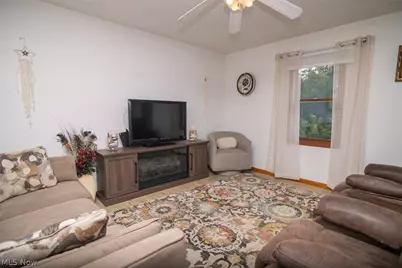 68462 Woodcroft Drive, St Clairsville, OH 43950 - Photo 7