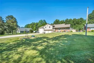 1275 Sandy Lake Rd, Ravenna, OH 44266 - Photo 31