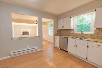 535 Treadway Boulevard, Sheffield Lake, OH 44054 - Photo 13