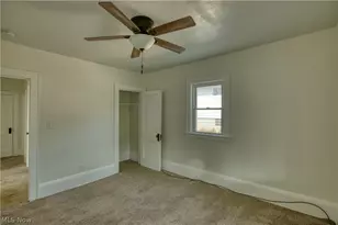293 E Cassell Ave, Barberton, OH 44203 - Photo 11