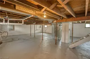 293 E Cassell Ave, Barberton, OH 44203 - Photo 19