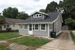 293 E Cassell Ave, Barberton, OH 44203 - Photo 1