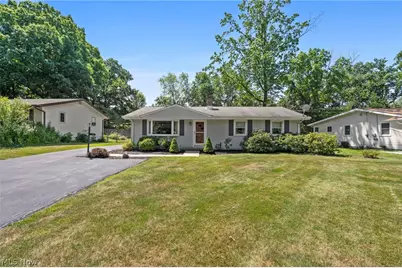 146 Lowrie Boulevard, Northfield, OH 44067 - Photo 3