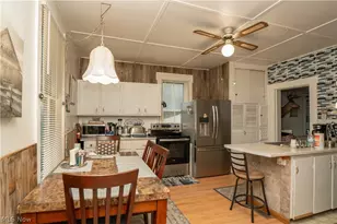 1125 Perry Dr NW, Canton, OH 44708 - Photo 9