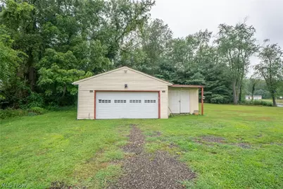 1125 Perry Drive NW, Canton, OH 44708 - Photo 3