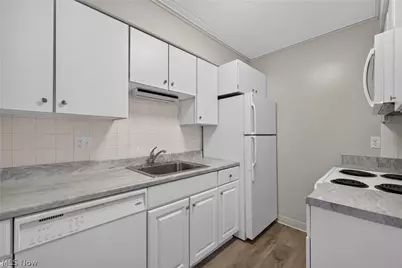 9956 Johnnycake Ridge Road #N2, Painesville, OH 44077 - Photo 19