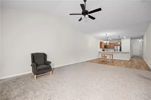 209 Alexander Dr, Elyria, OH 44035 - Photo 13
