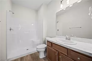 209 Alexander Dr, Elyria, OH 44035 - Photo 31