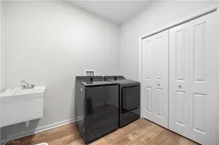 209 Alexander Dr, Elyria, OH 44035 - Photo 19