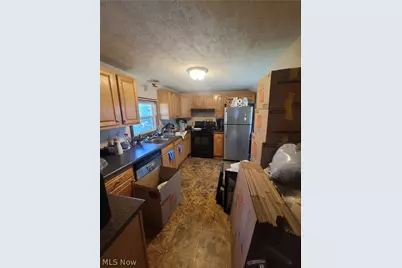 519 W Church Street, Orrville, OH 44667 - Photo 5
