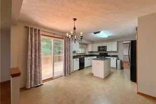4730 Squire Dr, Sagamore Hills, OH 44067 - Photo 7