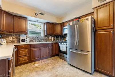 3316 Woodington Avenue SW, Canton, OH 44706 - Photo 3