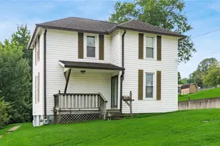 227 Race St, Roseville, OH 43777 - Photo 1
