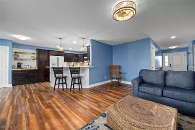 616 Chardonnay Circle, Vermilion, OH 44089 - Photo 7