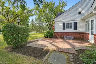 2468 Ridgewood Rd, Akron, OH 44313 - Photo 9