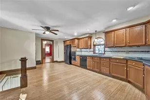 308 Castalia St, Bellevue, OH 44811 - Photo 23