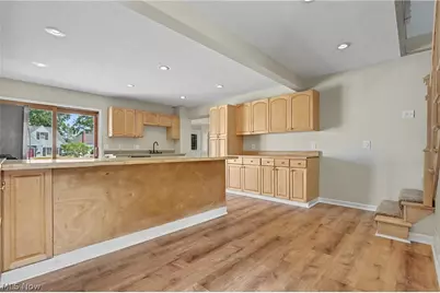 2590 21st Street, Cuyahoga Falls, OH 44223 - Photo 11