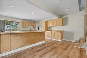 2590 21st St, Cuyahoga Falls, OH 44223 - Photo 11