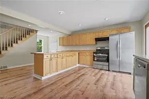 2590 21st St, Cuyahoga Falls, OH 44223 - Photo 7