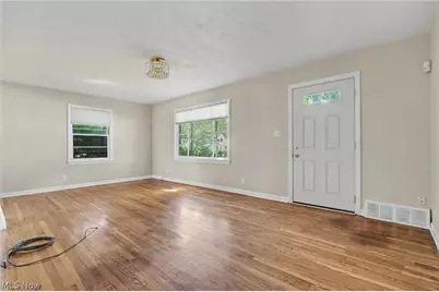 2590 21st Street, Cuyahoga Falls, OH 44223 - Photo 5