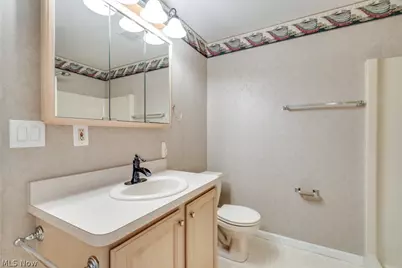 4505 Oakhill Boulevard, Lorain, OH 44053 - Photo 37