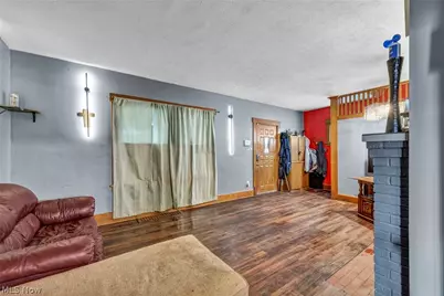 1815 Walden Avenue NW, Canton, OH 44709 - Photo 7