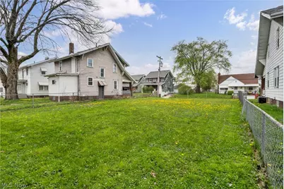 1815 Walden Avenue NW, Canton, OH 44709 - Photo 31
