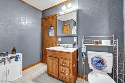 1815 Walden Avenue NW, Canton, OH 44709 - Photo 15