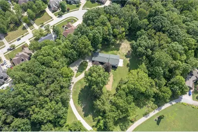 510 Lourdes Drive, Cuyahoga Falls, OH 44223 - Photo 3