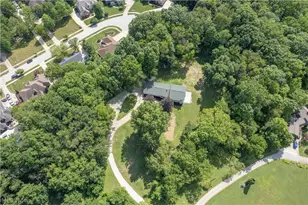 510 Lourdes Dr, Cuyahoga Falls, OH 44223 - Photo 3