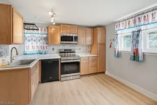 140 N Walnut St, Ravenna, OH 44266 - Photo 13