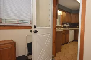 1742 Shaw Ave, Akron, OH 44305 - Photo 15