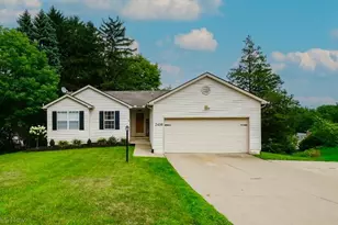 2430 Bordner Ave SW, Canton, OH 44706 - Photo 3