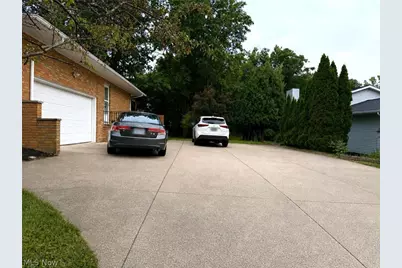 2700 E Royalton Road, Grandview Heights, OH 44147 - Photo 17