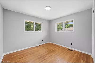 333 E Ridgewood Drive, Green Hills, OH 44131 - Photo 9