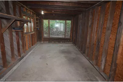 2910 Farmdale Road, Akron, OH 44312 - Photo 23