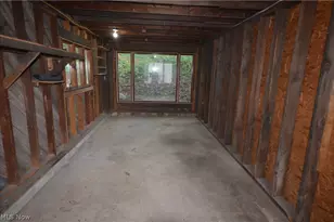 2910 Farmdale Rd, Akron, OH 44312 - Photo 23