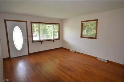 2910 Farmdale Road, Akron, OH 44312 - Photo 7
