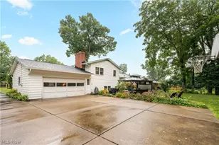1341 Applegrove St NE, Canton, OH 44721 - Photo 3