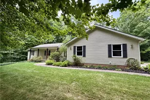 11578 Wilbert Rd, Chardon, OH 44024 - Photo 3