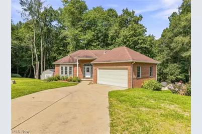 7361 Stonehill Avenue NW, Canal Fulton, OH 44614 - Photo 5