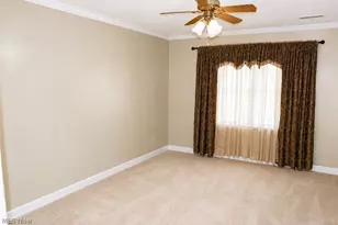 5887 Boxwood Dr, Lorain, OH 44053 - Photo 15