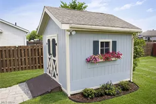 5887 Boxwood Dr, Lorain, OH 44053 - Photo 27