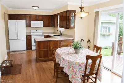 5887 Boxwood Drive, Lorain, OH 44053 - Photo 9