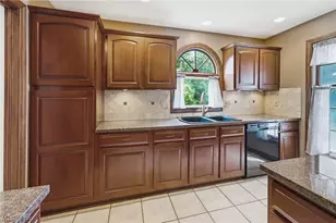 6114 Groton Street Northwest, Canton, OH 44708 - Photo 5