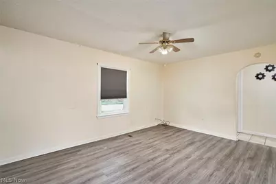 613 Reed Avenue, Akron, OH 44306 - Photo 5