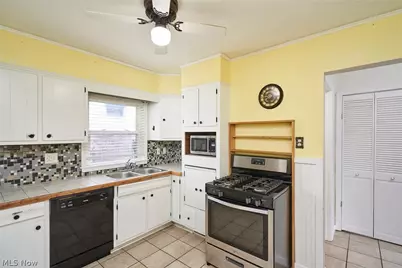613 Reed Avenue, Akron, OH 44306 - Photo 7