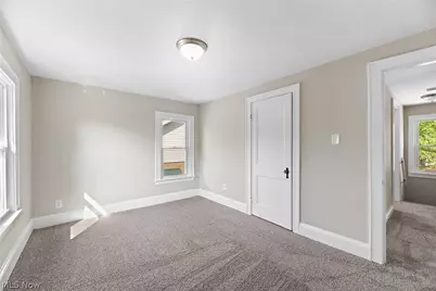 677 Eastland Avenue, Akron, OH 44305 - Photo 15