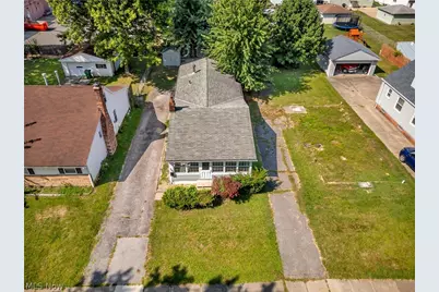 290 E 317th Street, Willowick, OH 44095 - Photo 7